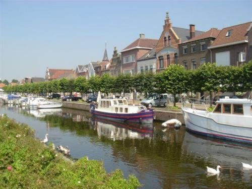 Hotel & Appartementen Royal Sas van Gent Exterior photo
