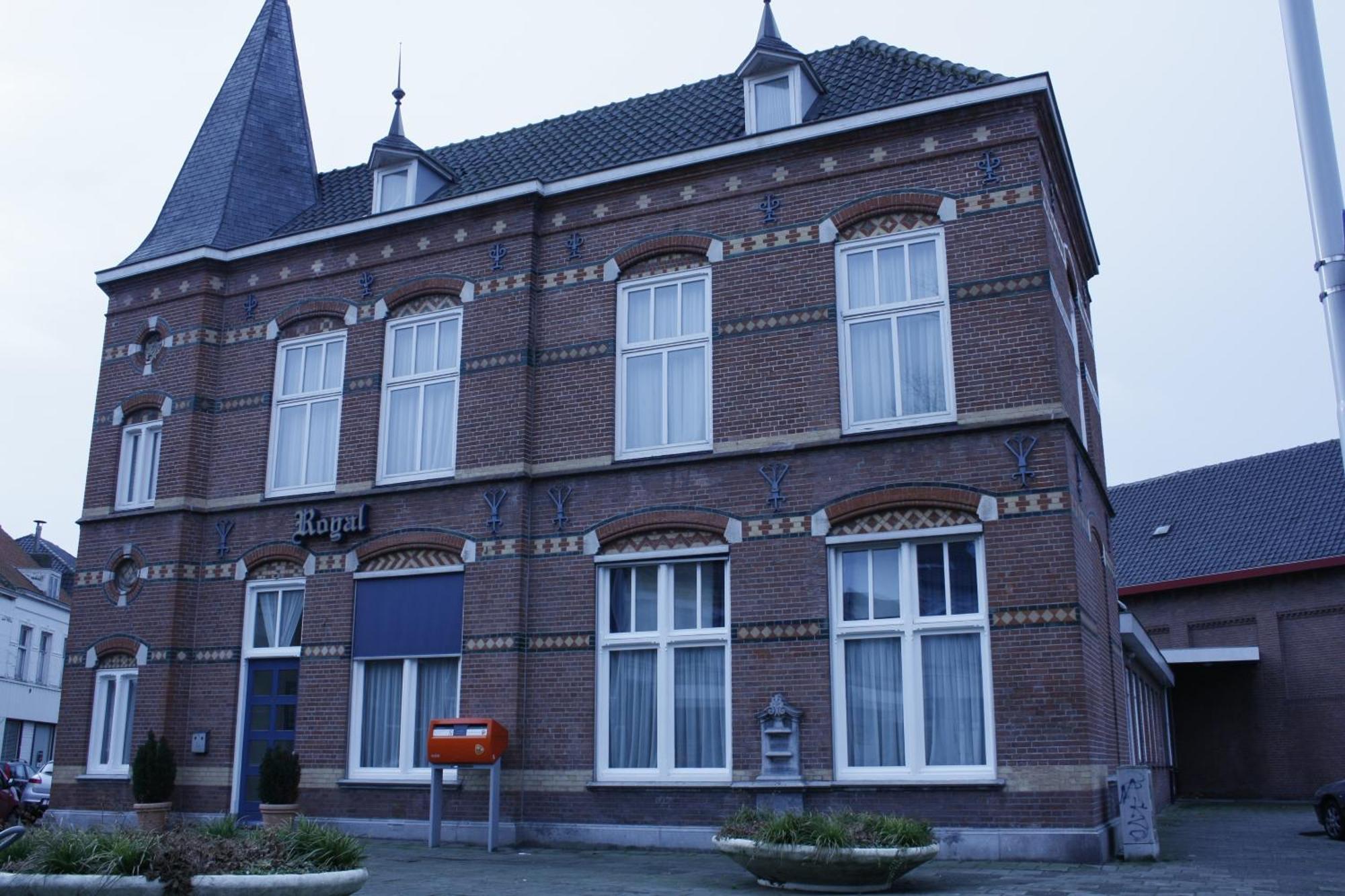 Hotel & Appartementen Royal Sas van Gent Exterior photo